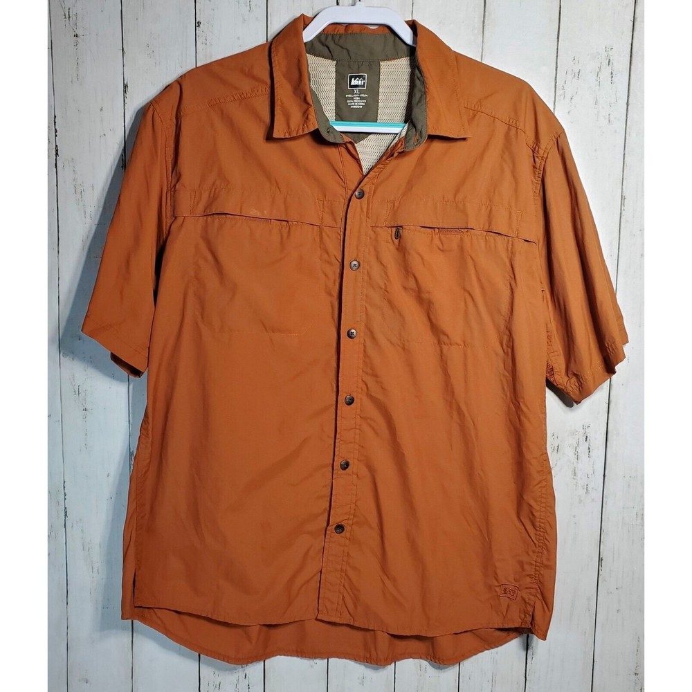 REI Shirt Men Size XL Rust Nylon Short Sleeve Button Down Shirt Hiking Outdoor